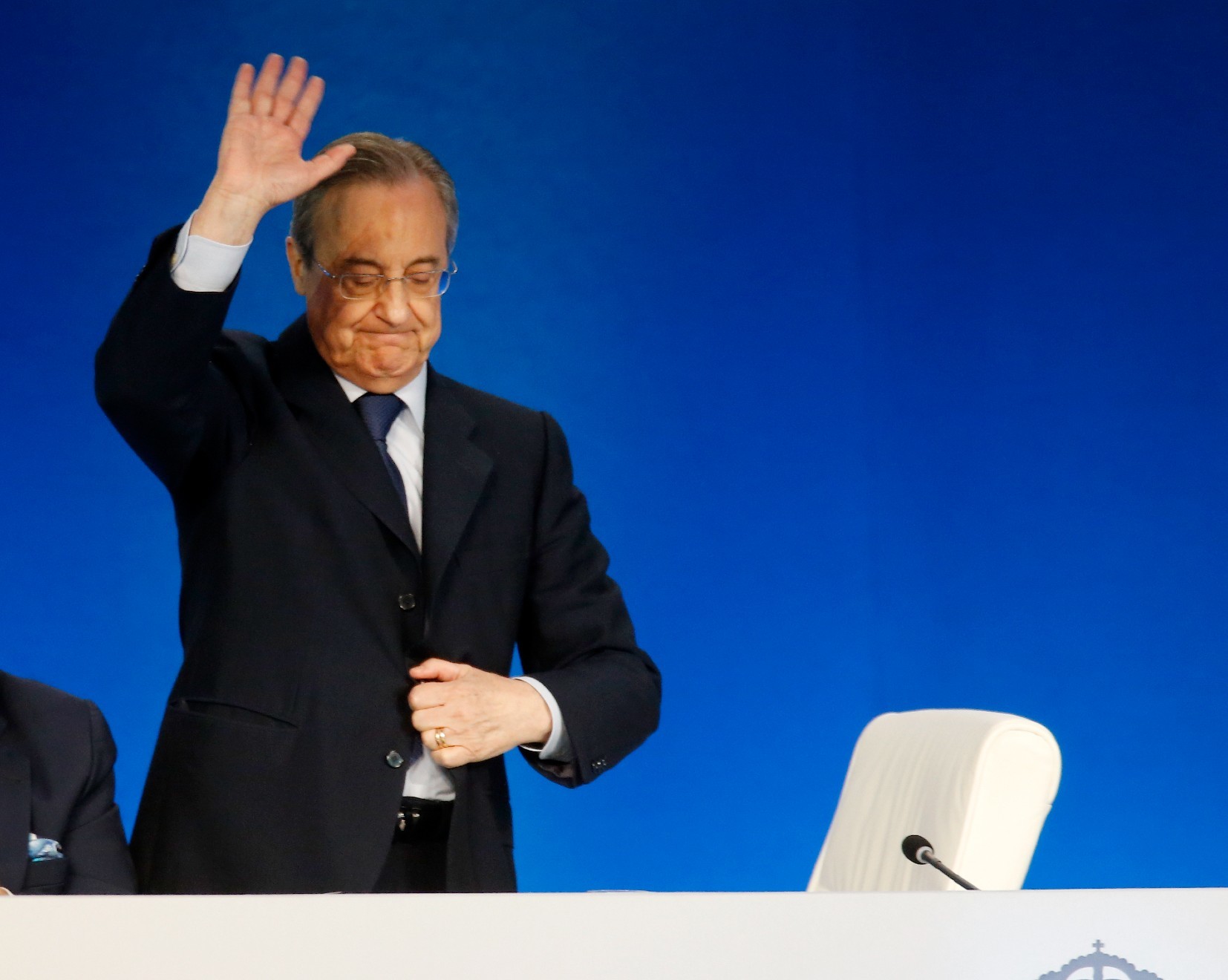 他尤其注重 他尤其注重