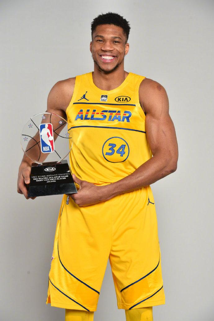 段展现出的 段展现出的