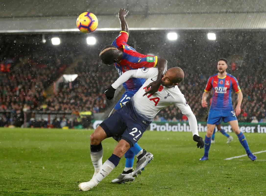 他的表現不 他的表現不