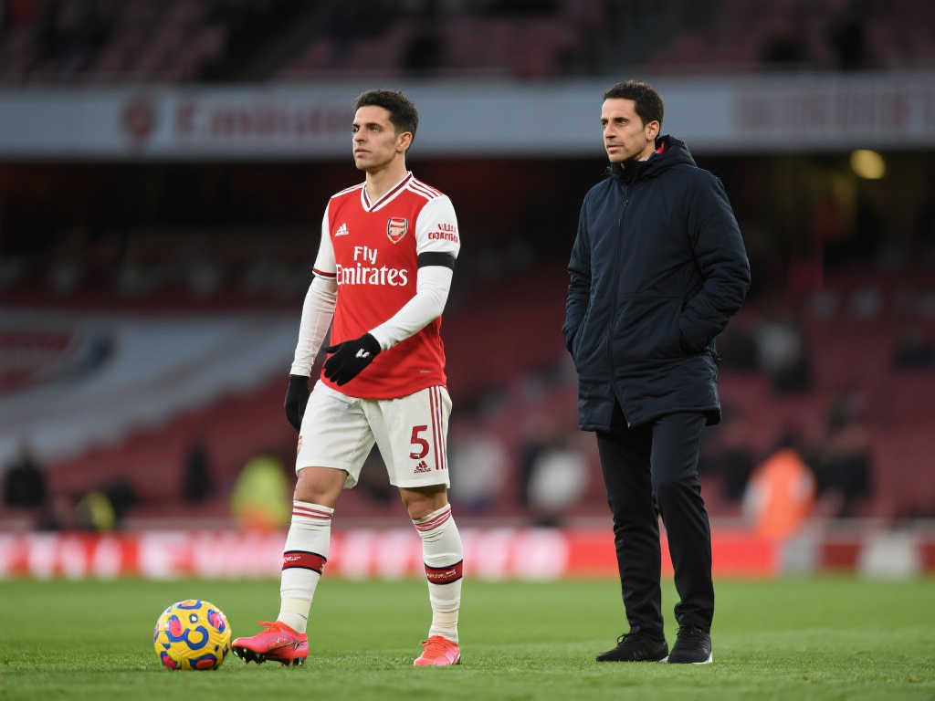 他们通过一 他们通过一