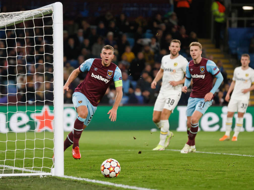 业足球中的 业足球中的