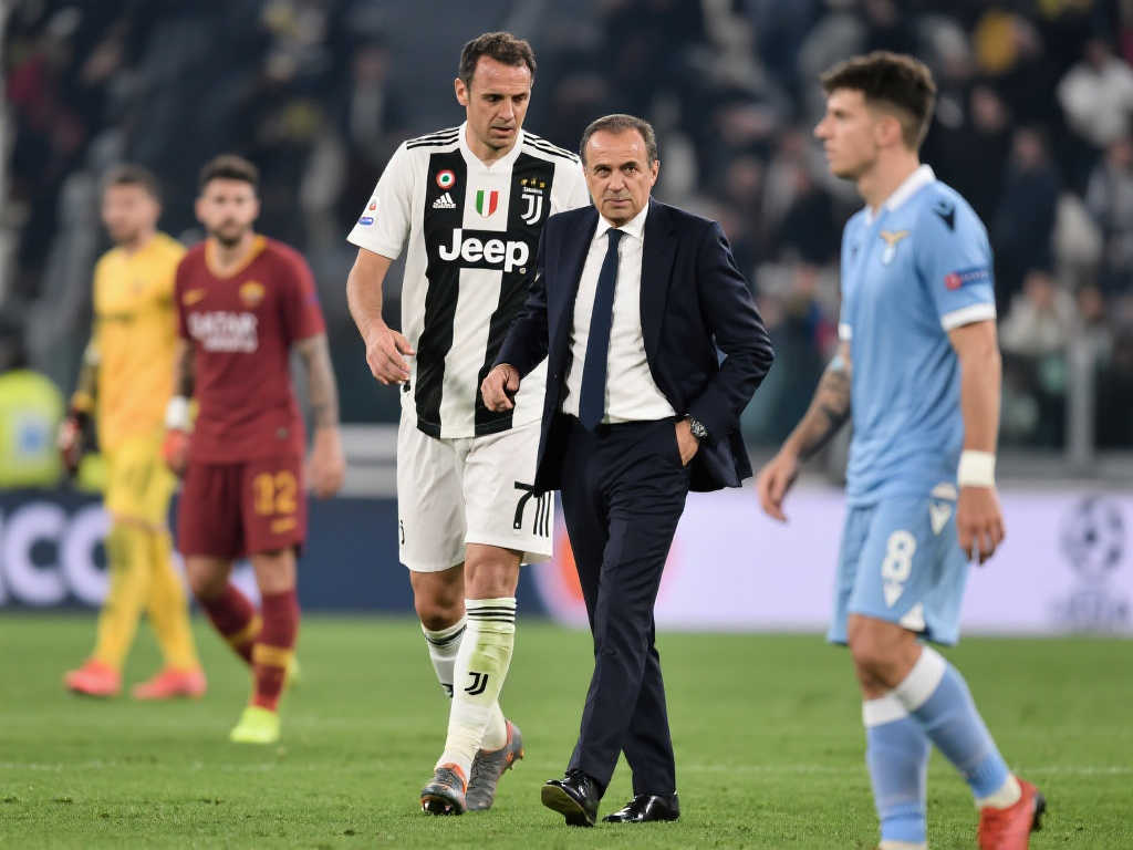 通过这些高 通过这些高